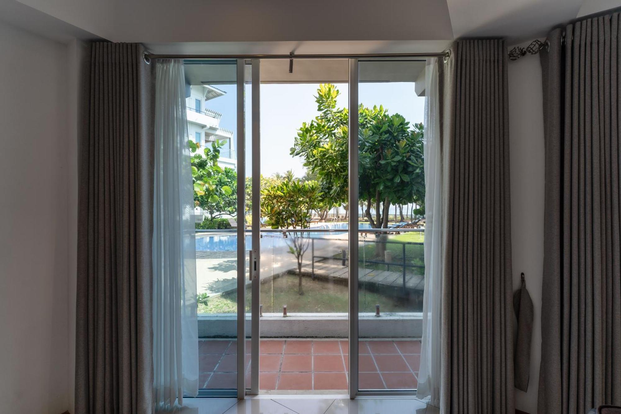 Oceanfront Condominium - ニラヴェリ エクステリア 写真