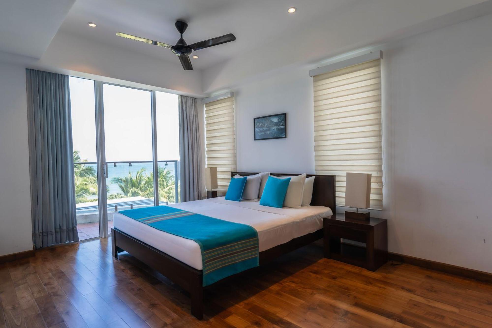 Oceanfront Condominium - ニラヴェリ エクステリア 写真
