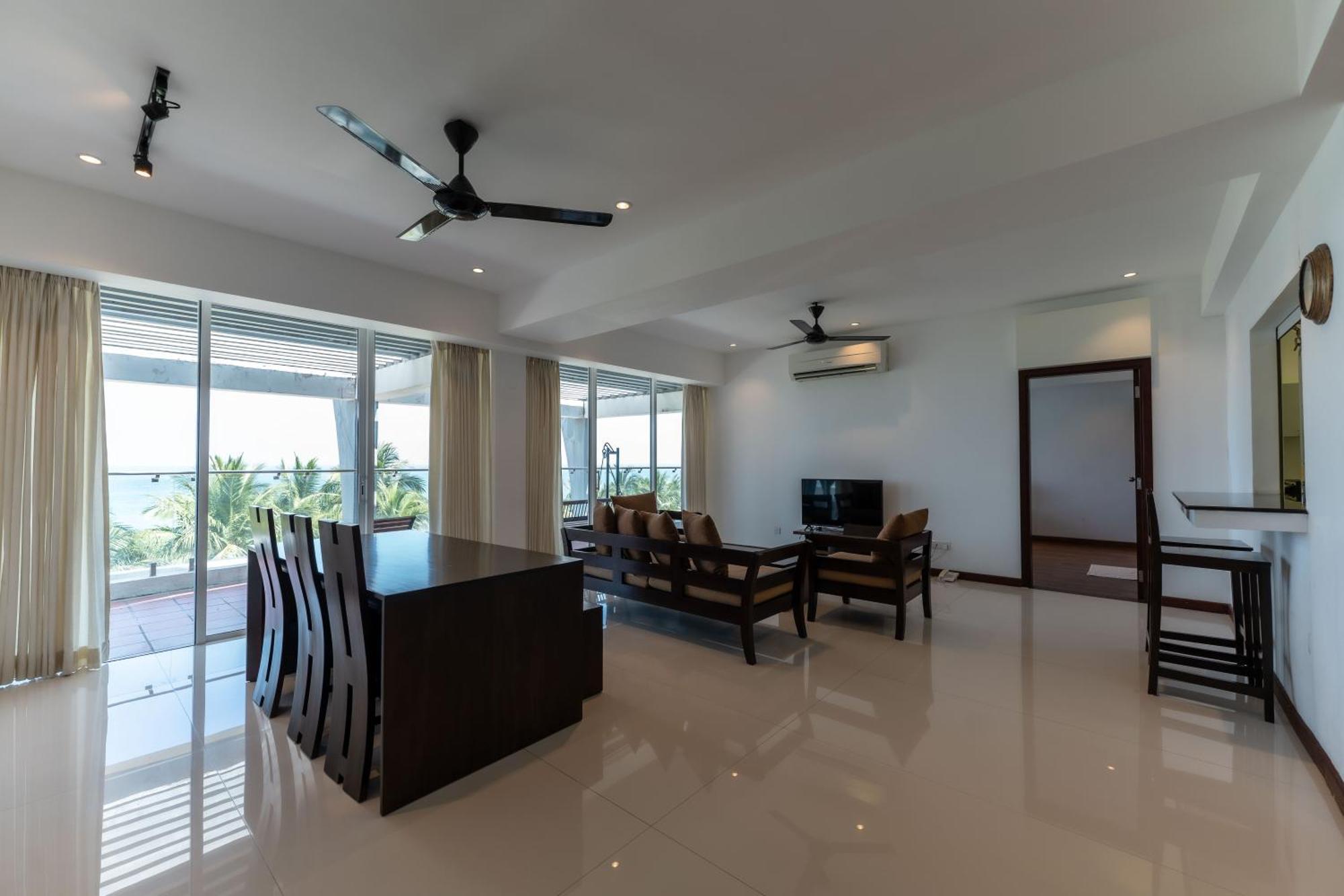 Oceanfront Condominium - ニラヴェリ エクステリア 写真