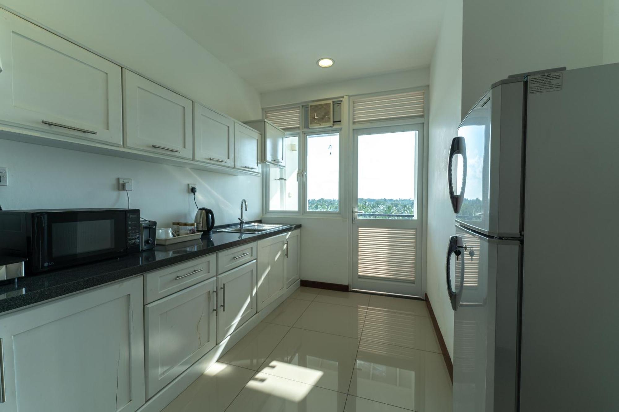 Oceanfront Condominium - ニラヴェリ エクステリア 写真